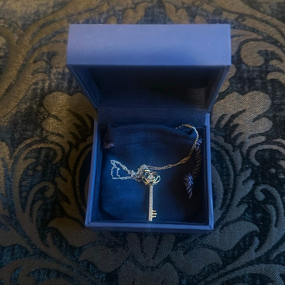 NWT Key Diamond Accent Pendant 10k Gold over Sterling Silver